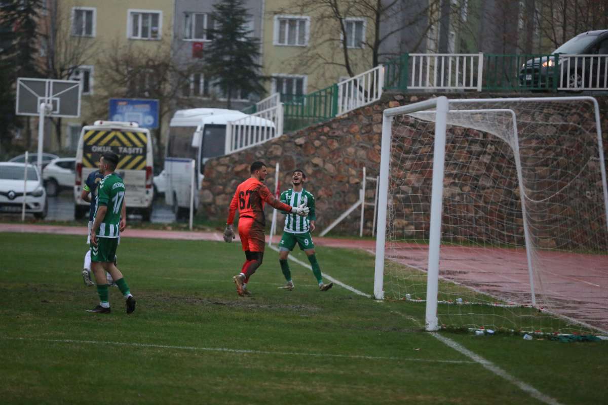 Kestel Belediyespor-Şükraniyespor maç fotoğrafları