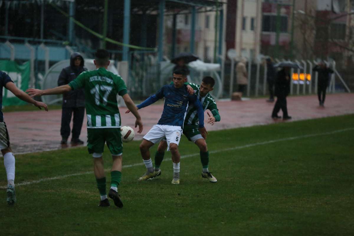 Kestel Belediyespor-Şükraniyespor maç fotoğrafları