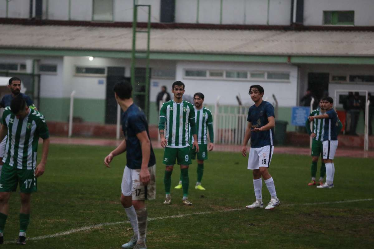 Kestel Belediyespor-Şükraniyespor maç fotoğrafları