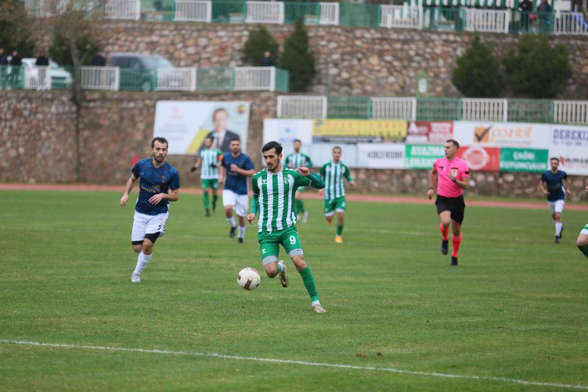 Kestel Belediyespor-Şükraniyespor maç fotoğrafları