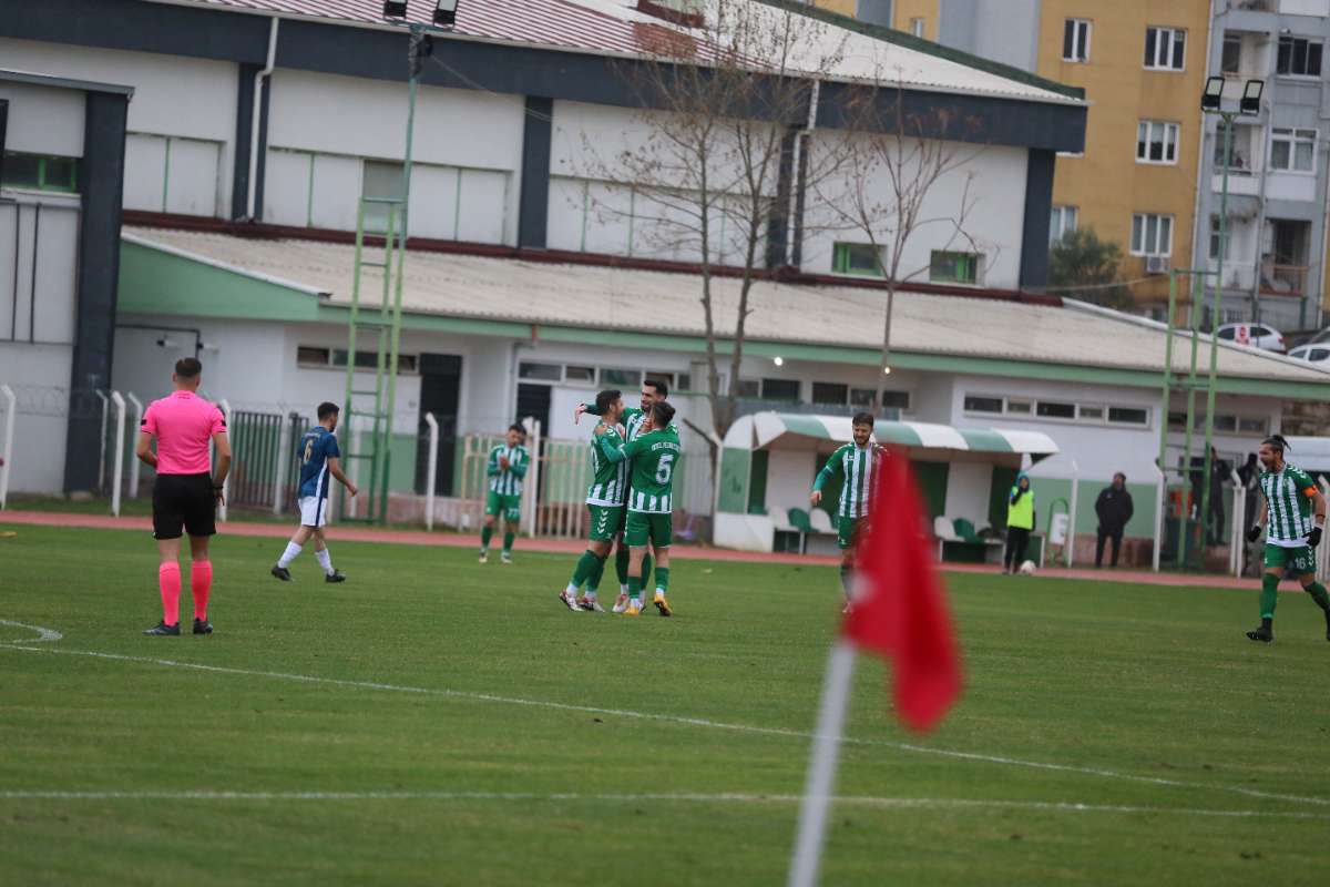 Kestel Belediyespor-Şükraniyespor maç fotoğrafları