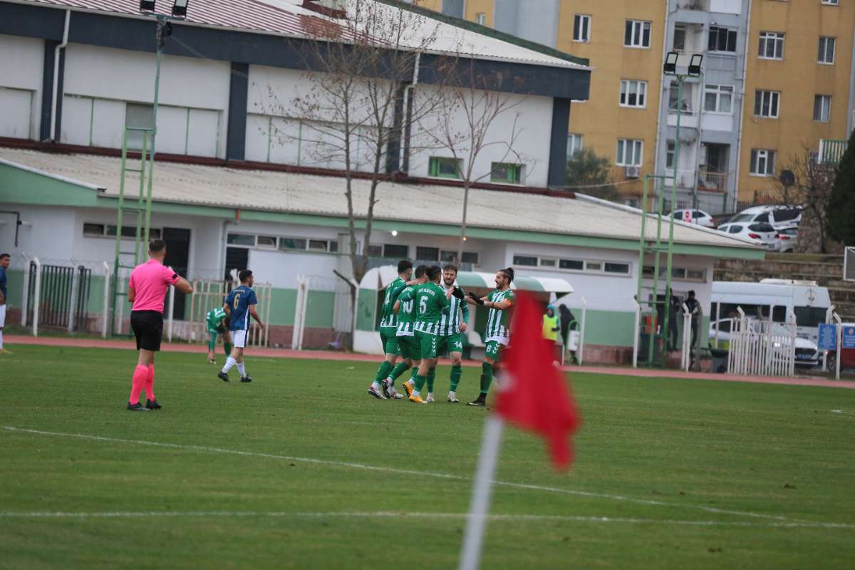 Kestel Belediyespor-Şükraniyespor maç fotoğrafları