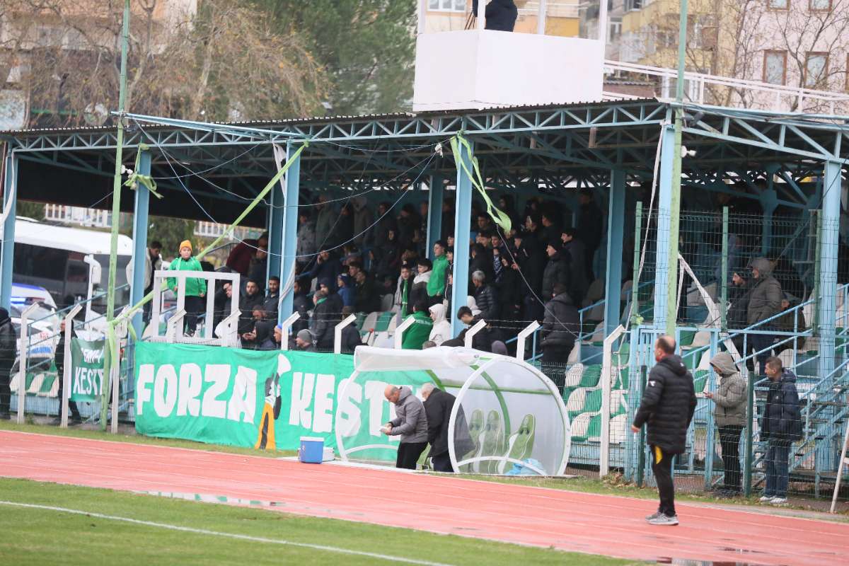 Kestel Belediyespor-Şükraniyespor maç fotoğrafları