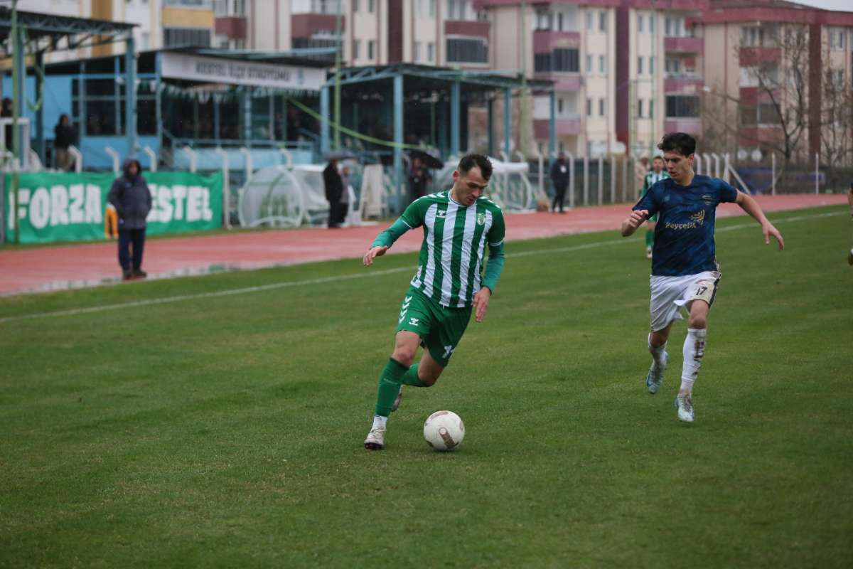 Kestel Belediyespor-Şükraniyespor maç fotoğrafları