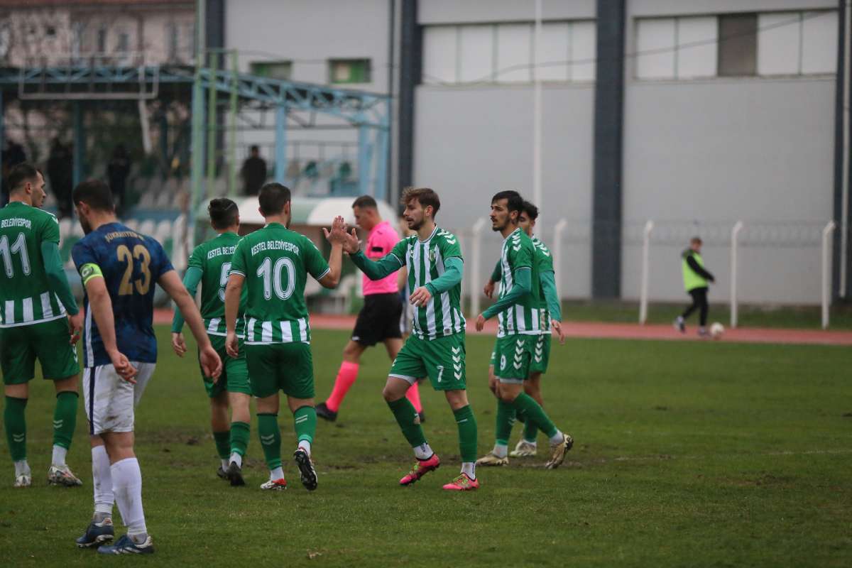 Kestel Belediyespor-Şükraniyespor maç fotoğrafları