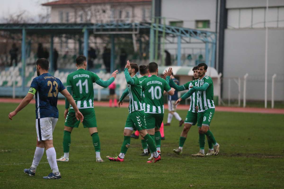 Kestel Belediyespor-Şükraniyespor maç fotoğrafları