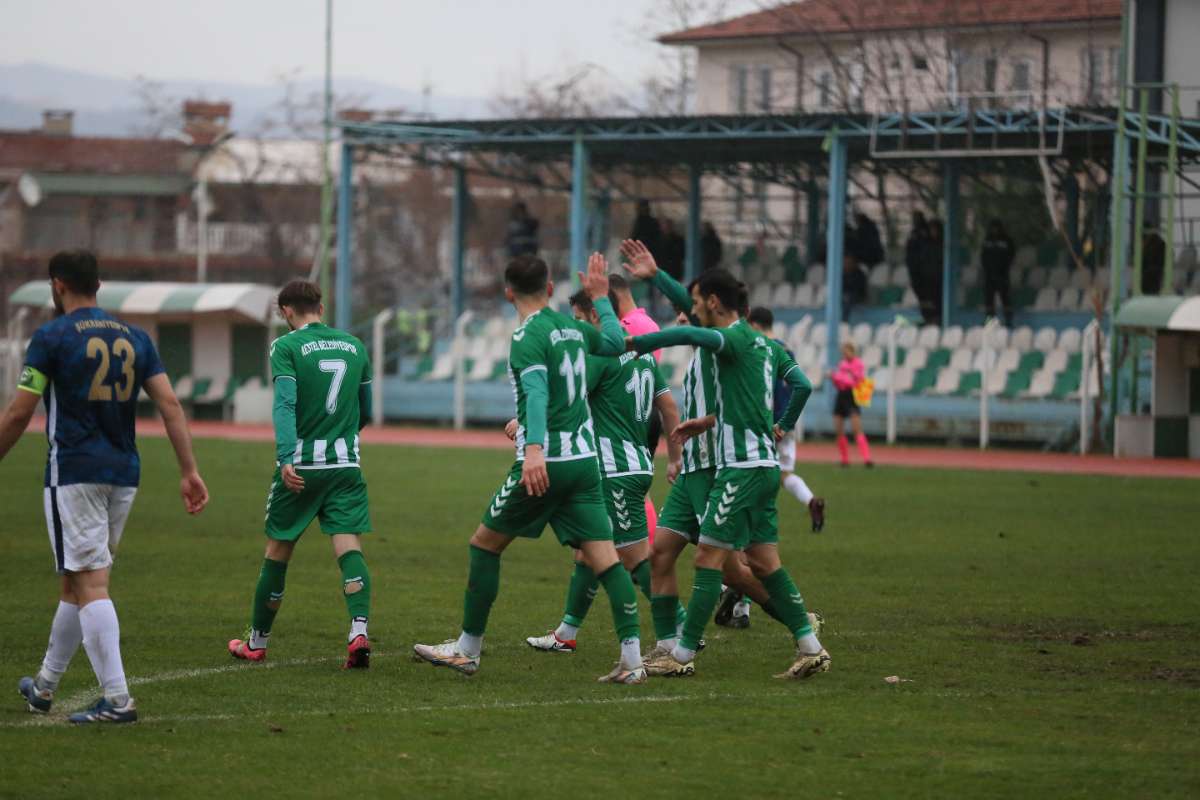 Kestel Belediyespor-Şükraniyespor maç fotoğrafları