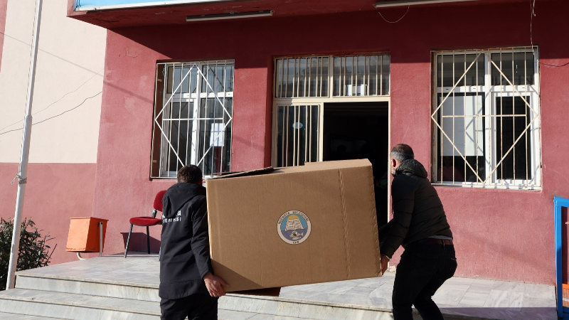 Mudanya Belediyesi'nden öğrencilere çifte destek