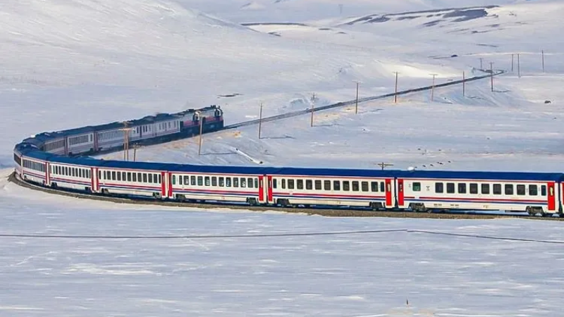 Turistik Ekspres yola çıkıyor...