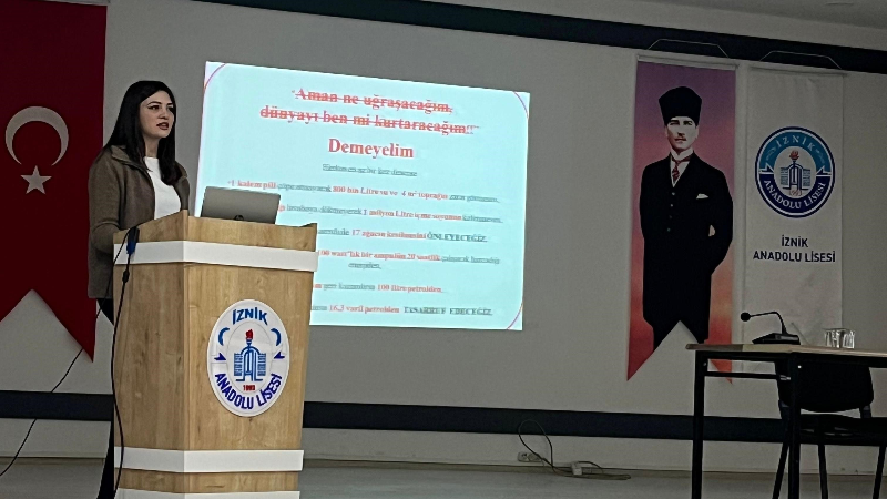 İznik Belediyesi'nden gençlere çevre bilinci semineri başladı