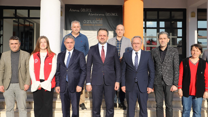 Gençlik ve Spor Bakan Yardımcısı Dr. Enes Eminoğlu, Bursa'da Gençlerle Buluştu