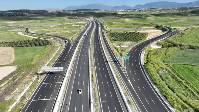 6 şeritli Aydın-Denizli Otoyolu yarın açılıyor... 163 km'lik yol 55 dakikada geçilecek