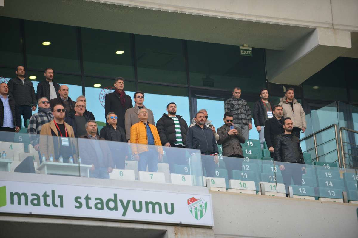 (FOTO GALERİ) BURSASPOR-ERGENE VELİMEŞESPOR MAÇINDAN TARAFTAR FOTOĞRAFLARI