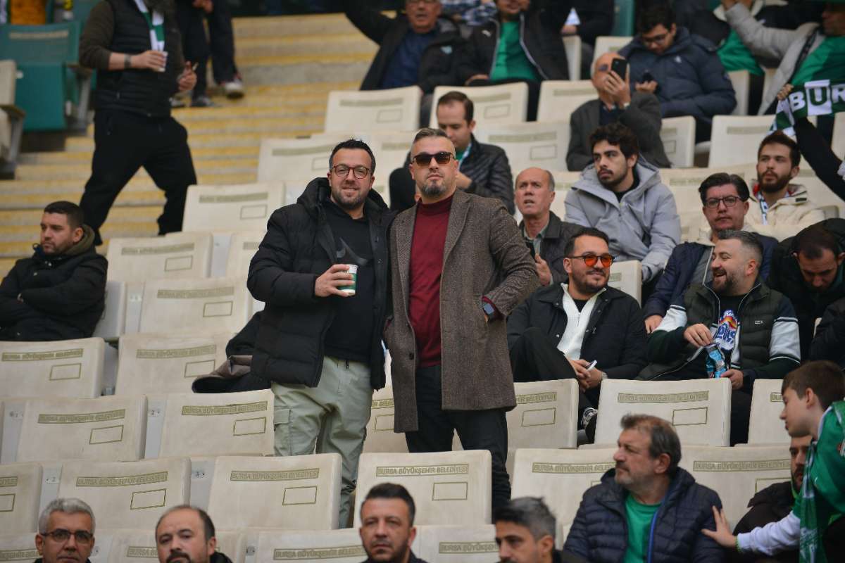 (FOTO GALERİ) BURSASPOR-ERGENE VELİMEŞESPOR MAÇINDAN TARAFTAR FOTOĞRAFLARI