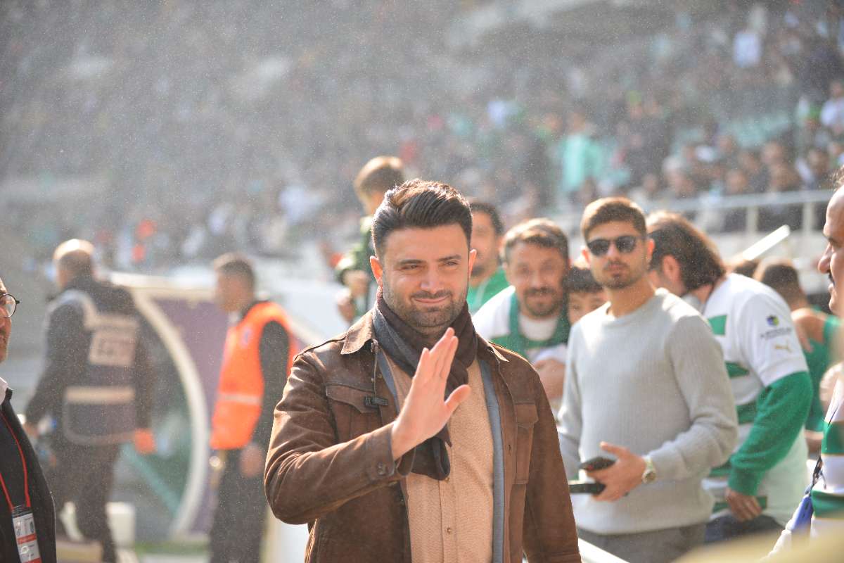 (FOTO GALERİ) BURSASPOR-ERGENE VELİMEŞESPOR MAÇINDAN TARAFTAR FOTOĞRAFLARI
