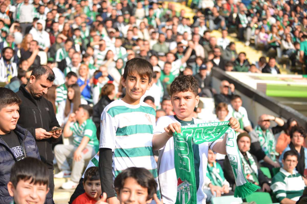 (FOTO GALERİ) BURSASPOR-ERGENE VELİMEŞESPOR MAÇINDAN TARAFTAR FOTOĞRAFLARI-2