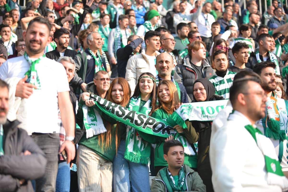 (FOTO GALERİ) BURSASPOR-ERGENE VELİMEŞESPOR MAÇINDAN TARAFTAR FOTOĞRAFLARI-2