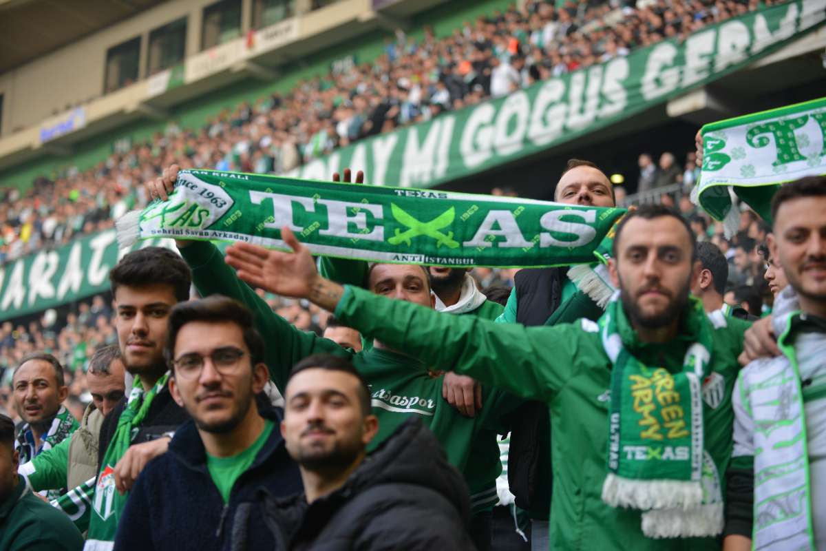 (FOTO GALERİ) BURSASPOR-ERGENE VELİMEŞESPOR MAÇINDAN TARAFTAR FOTOĞRAFLARI-2