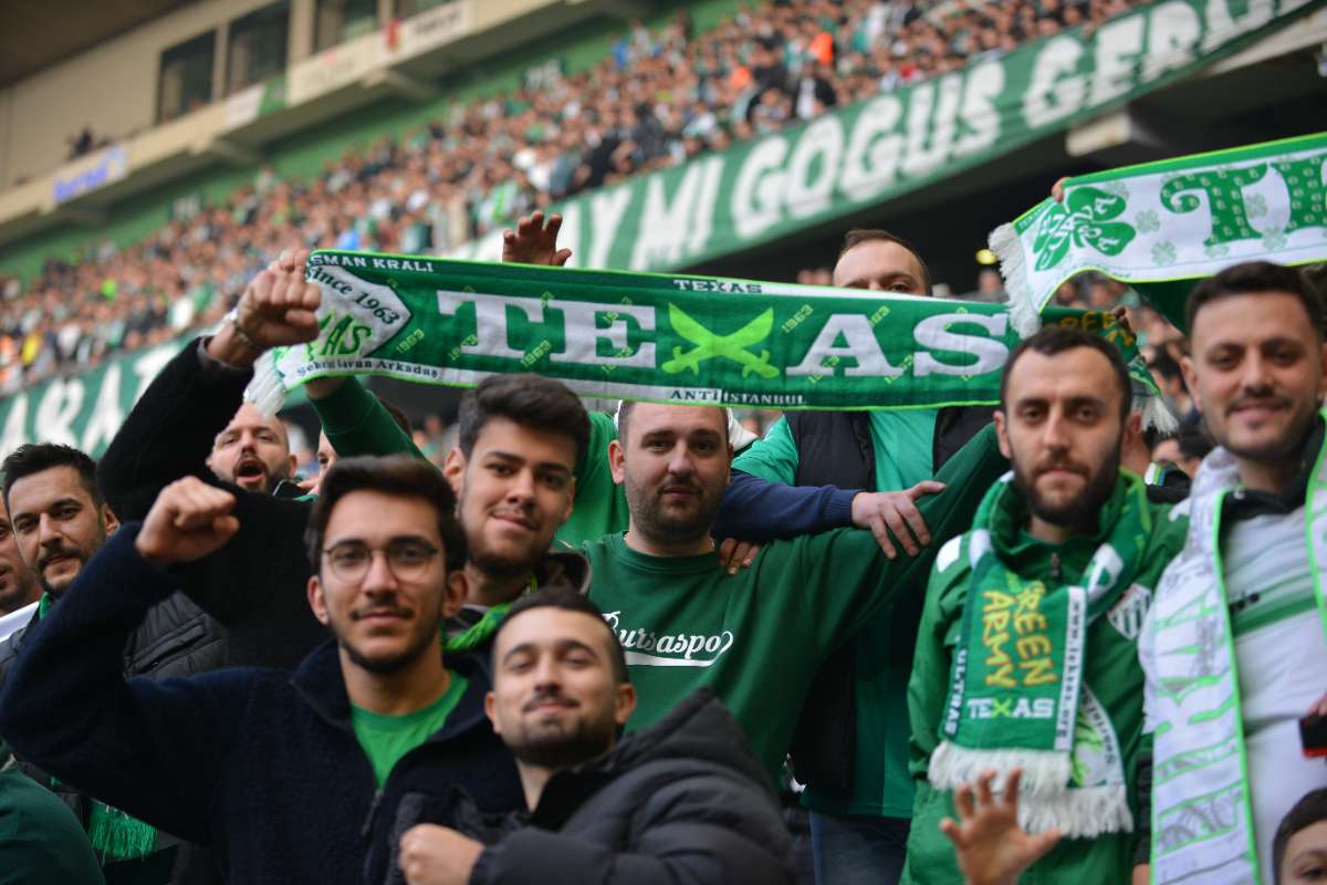 (FOTO GALERİ) BURSASPOR-ERGENE VELİMEŞESPOR MAÇINDAN TARAFTAR FOTOĞRAFLARI-2