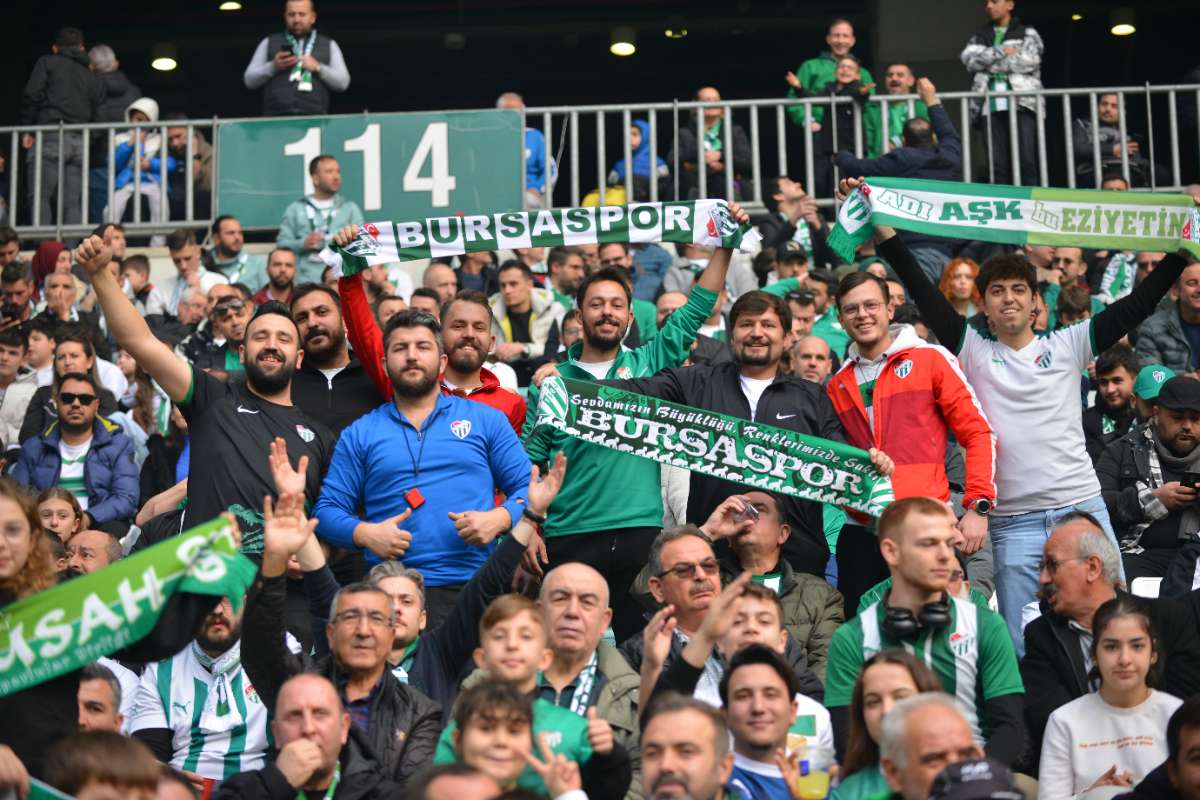 (FOTO GALERİ) BURSASPOR-ERGENE VELİMEŞESPOR MAÇINDAN TARAFTAR FOTOĞRAFLARI-2