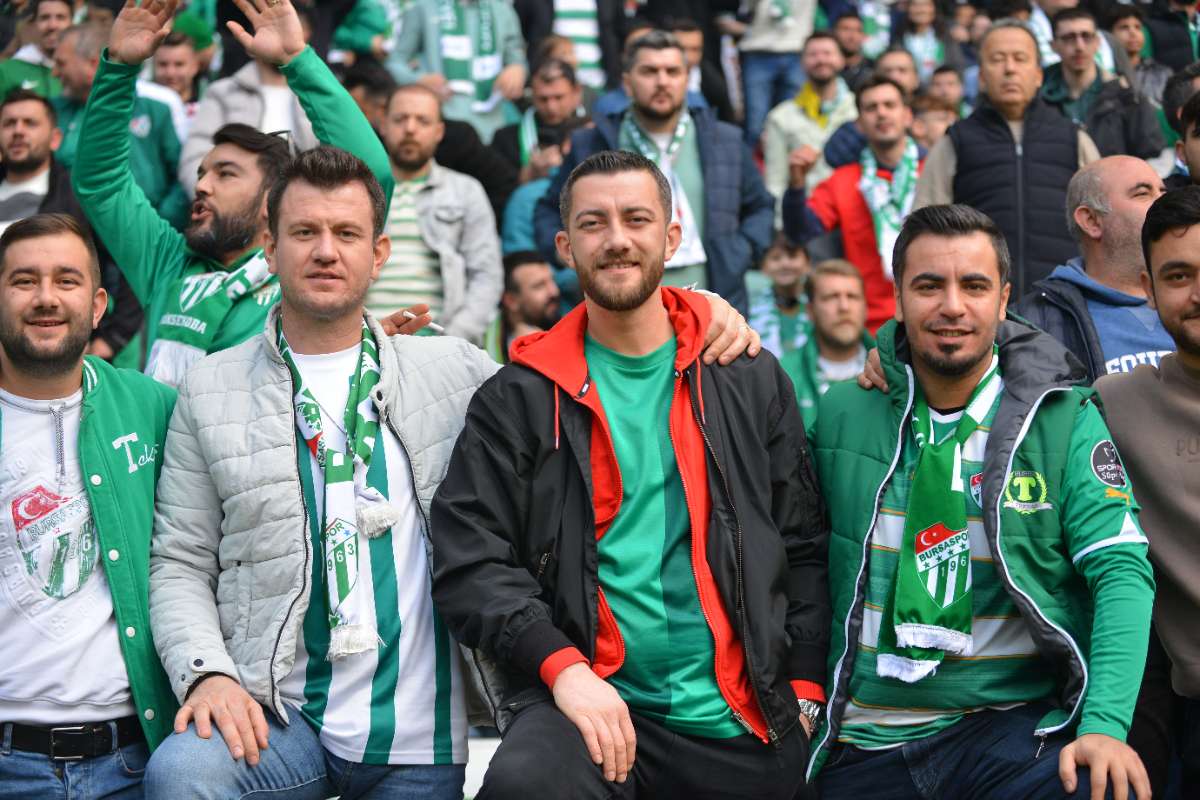 (FOTO GALERİ) BURSASPOR-ERGENE VELİMEŞESPOR MAÇINDAN TARAFTAR FOTOĞRAFLARI-2