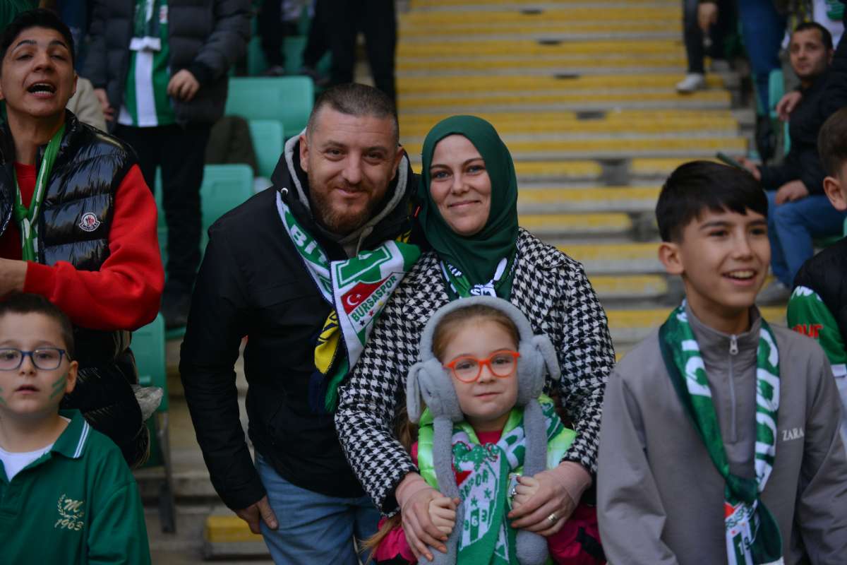 (FOTO GALERİ) BURSASPOR-ERGENE VELİMEŞESPOR MAÇINDAN TARAFTAR FOTOĞRAFLARI-2