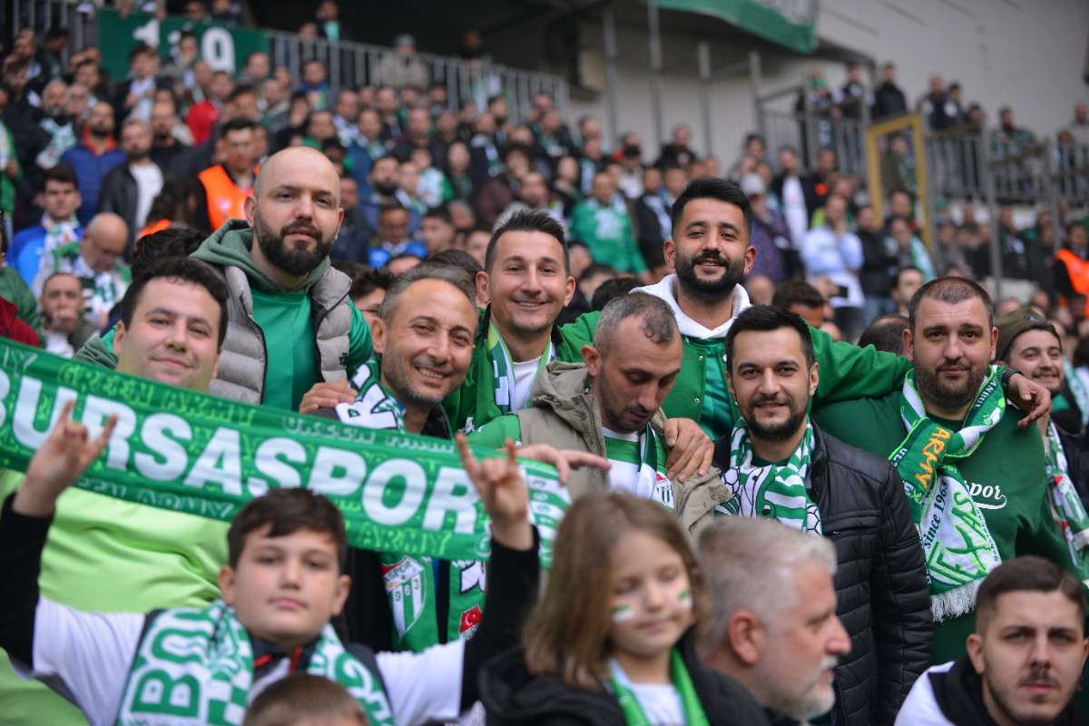 (FOTO GALERİ) BURSASPOR-ERGENE VELİMEŞESPOR MAÇINDAN TARAFTAR FOTOĞRAFLARI-2