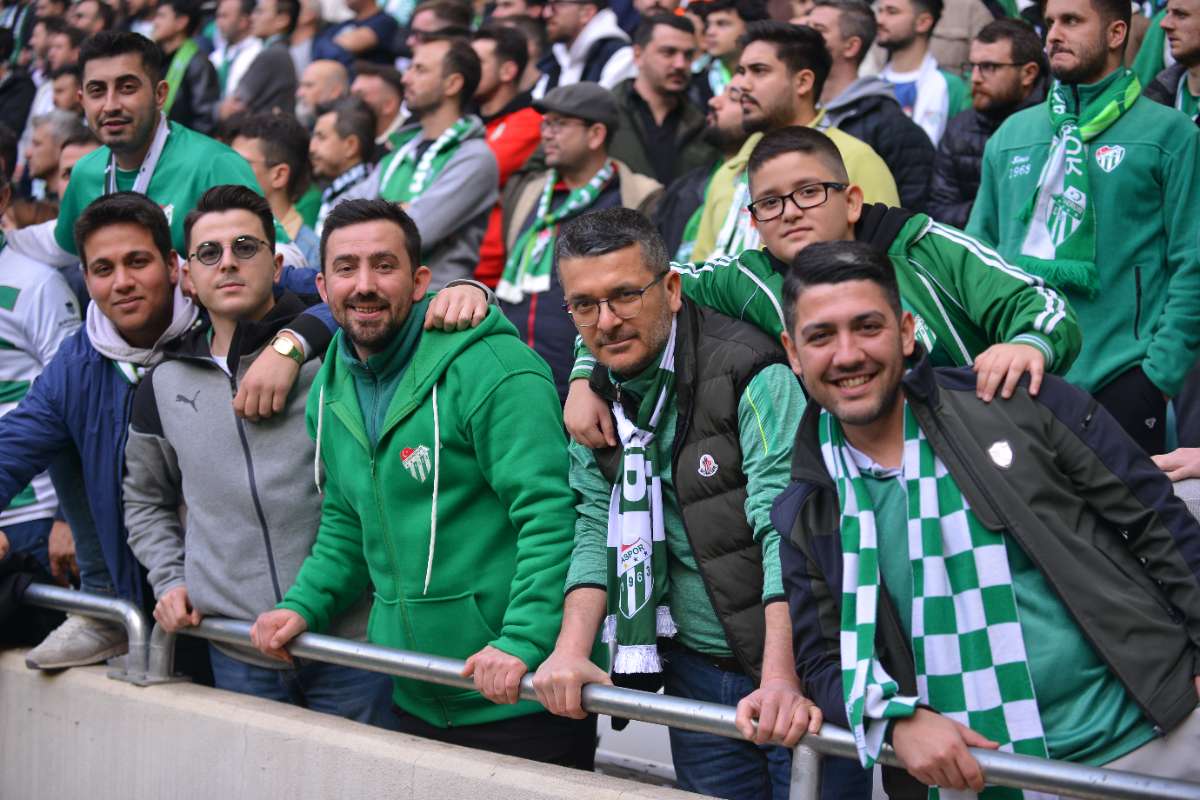 (FOTO GALERİ) BURSASPOR-ERGENE VELİMEŞESPOR MAÇINDAN TARAFTAR FOTOĞRAFLARI-2