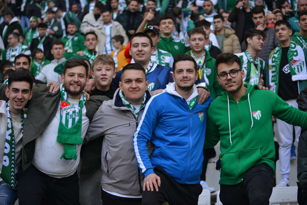 (FOTO GALERİ) BURSASPOR-ERGENE VELİMEŞESPOR MAÇINDAN TARAFTAR FOTOĞRAFLARI-2