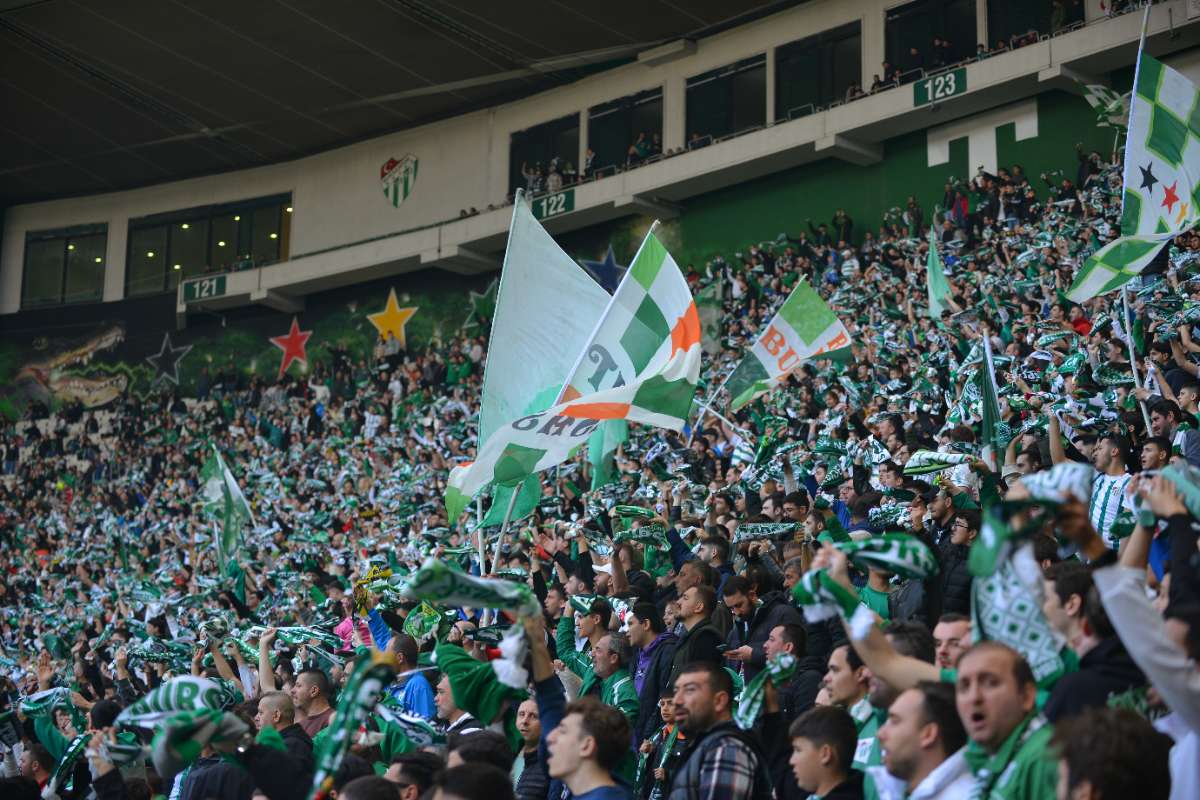 (FOTO GALERİ) BURSASPOR-ERGENE VELİMEŞESPOR MAÇINDAN TARAFTAR FOTOĞRAFLARI-2