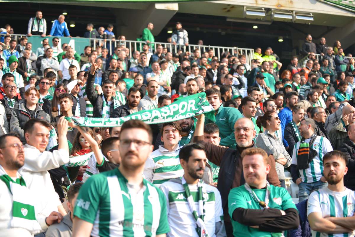 (FOTO GALERİ) BURSASPOR-ERGENE VELİMEŞESPOR MAÇINDAN TARAFTAR FOTOĞRAFLARI-2