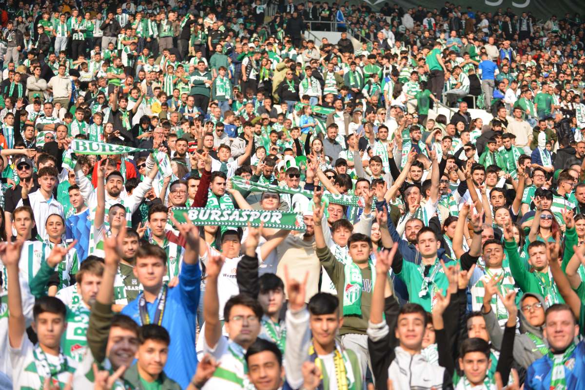 (FOTO GALERİ) BURSASPOR-ERGENE VELİMEŞESPOR MAÇINDAN TARAFTAR FOTOĞRAFLARI-2