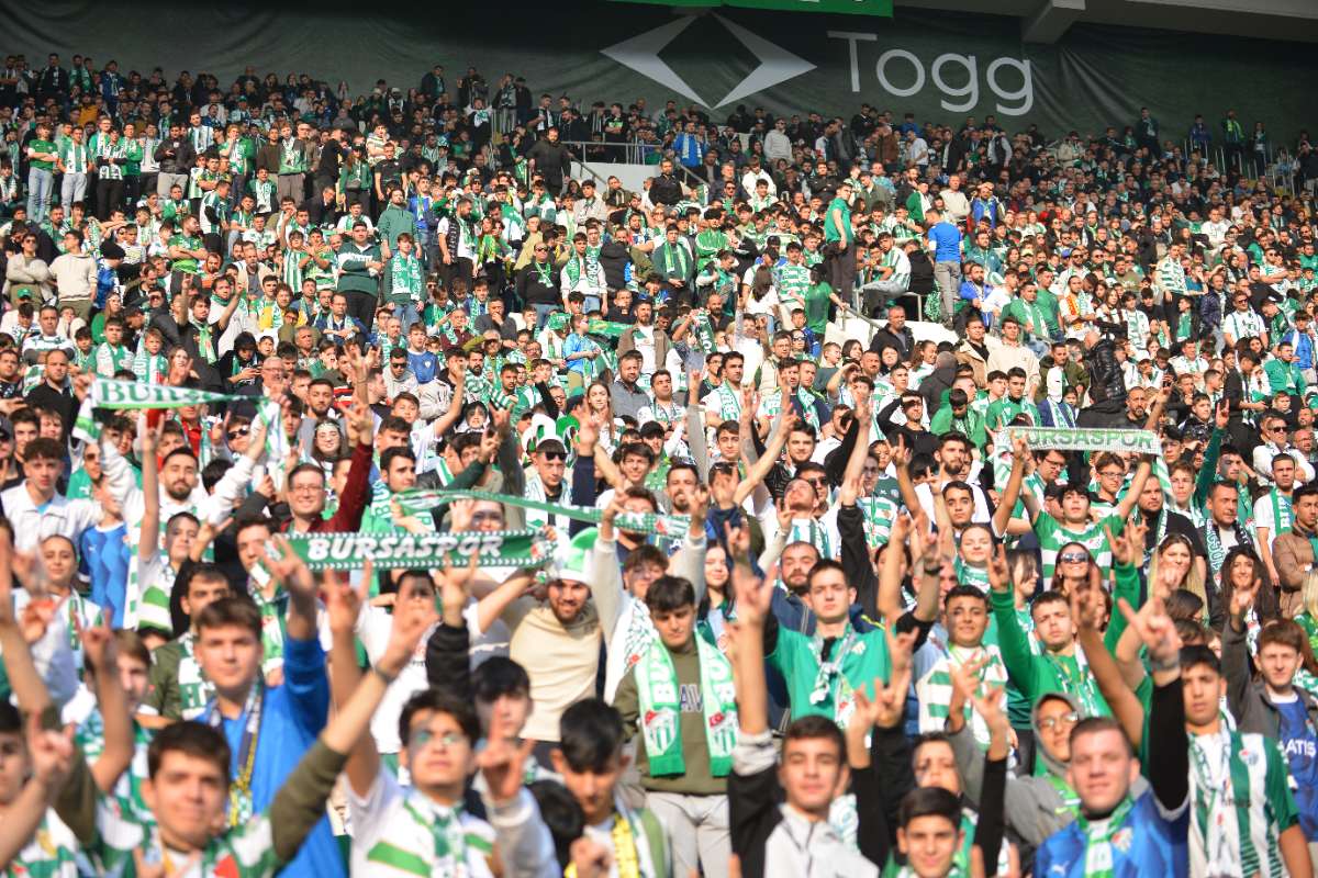 (FOTO GALERİ) BURSASPOR-ERGENE VELİMEŞESPOR MAÇINDAN TARAFTAR FOTOĞRAFLARI-2