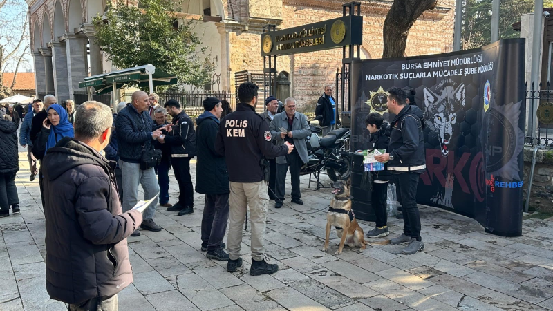 Bursa polisi 5 bin 459 kişiyi bilgilendirdi