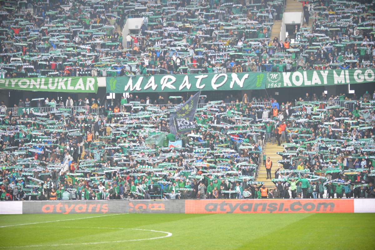 (FOTO GALERİ) Bursaspor-Anadolu Üniversitesi Taraftar Fotoğrafları