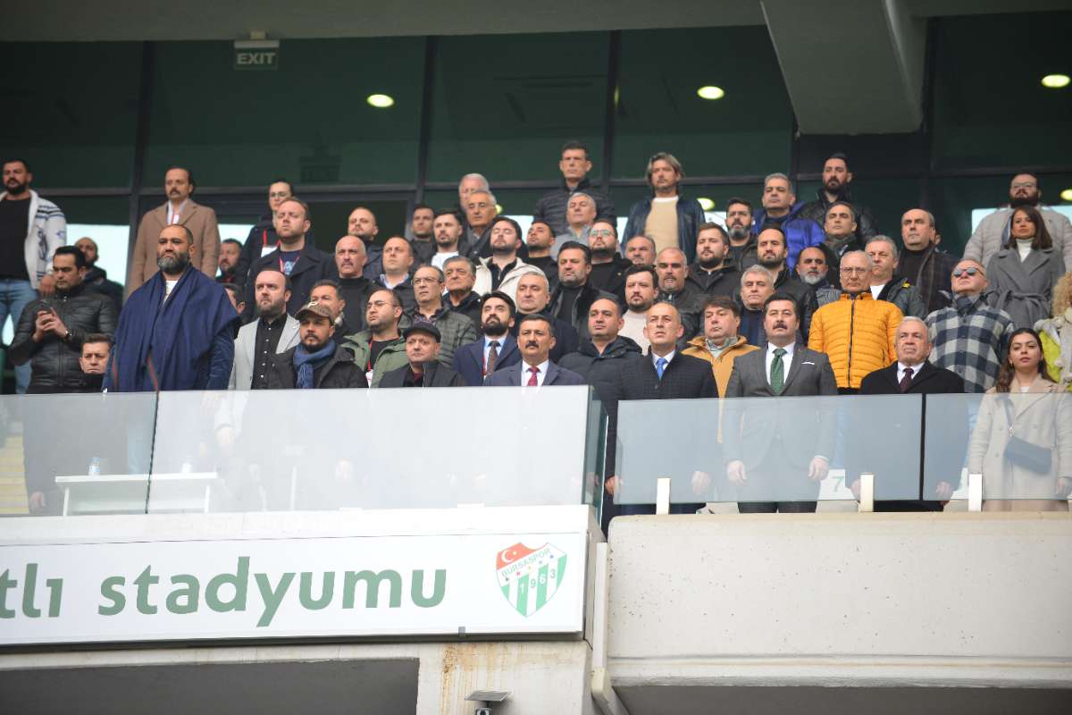 (FOTO GALERİ) Bursaspor-Anadolu Üniversitesi Taraftar Fotoğrafları