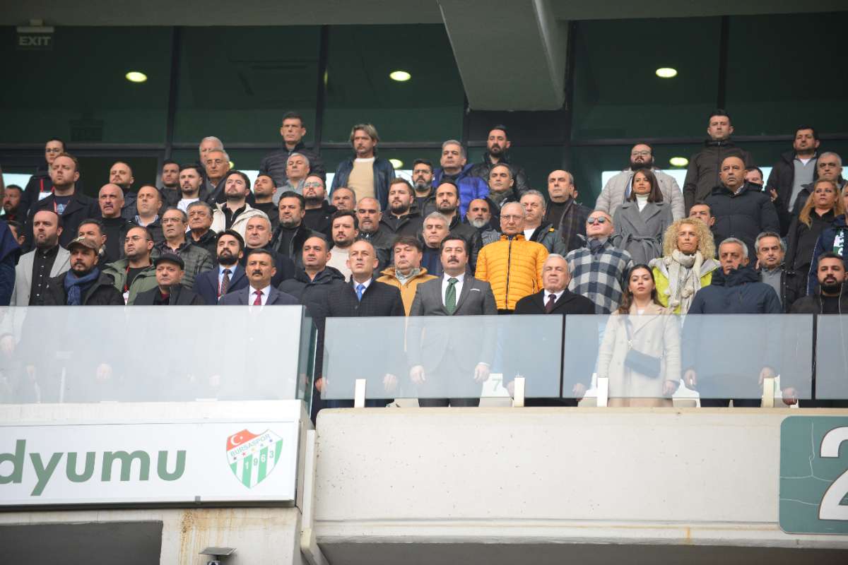 (FOTO GALERİ) Bursaspor-Anadolu Üniversitesi Taraftar Fotoğrafları