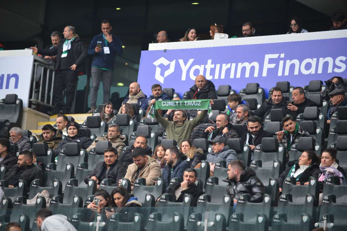 (FOTO GALERİ) Bursaspor-Anadolu Üniversitesi Taraftar Fotoğrafları