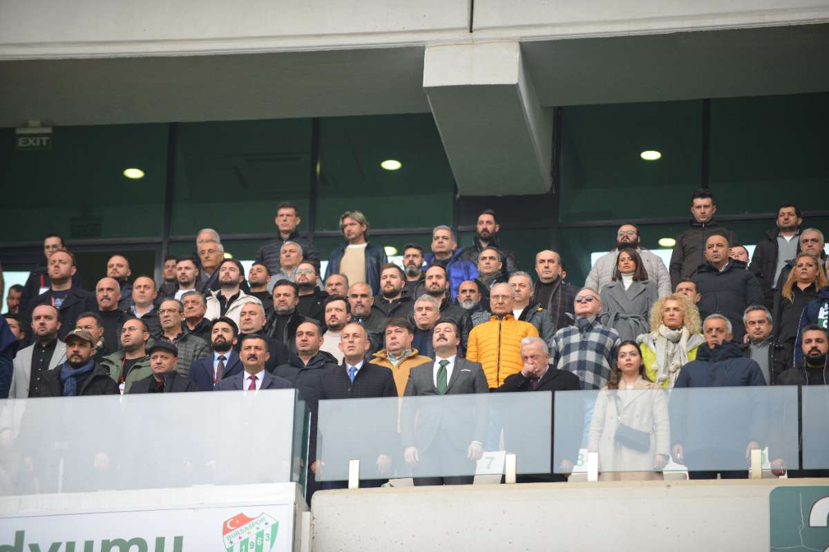 (FOTO GALERİ) Bursaspor-Anadolu Üniversitesi Taraftar Fotoğrafları