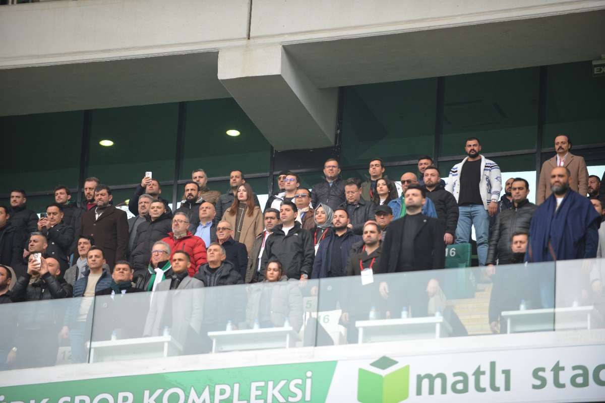(FOTO GALERİ) Bursaspor-Anadolu Üniversitesi Taraftar Fotoğrafları