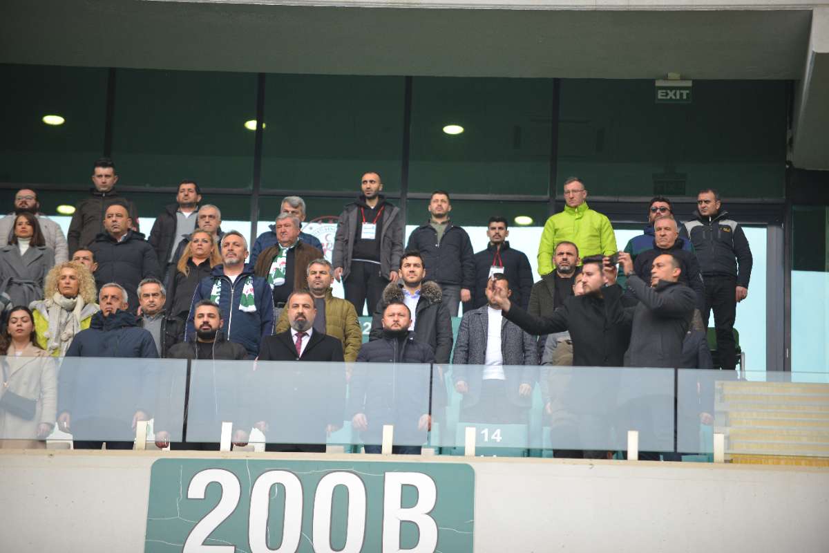 (FOTO GALERİ) Bursaspor-Anadolu Üniversitesi Taraftar Fotoğrafları