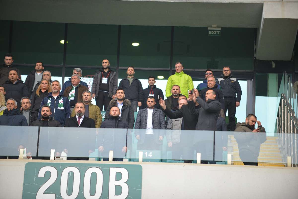 (FOTO GALERİ) Bursaspor-Anadolu Üniversitesi Taraftar Fotoğrafları