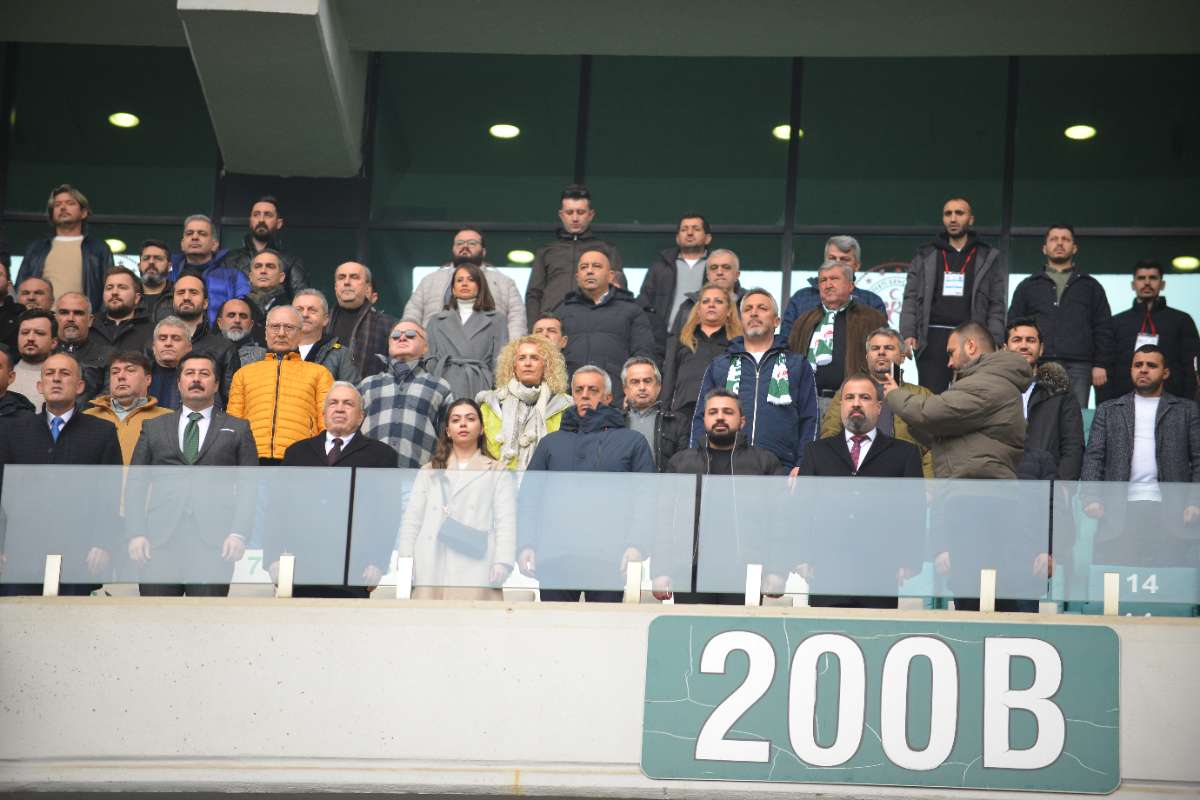 (FOTO GALERİ) Bursaspor-Anadolu Üniversitesi Taraftar Fotoğrafları