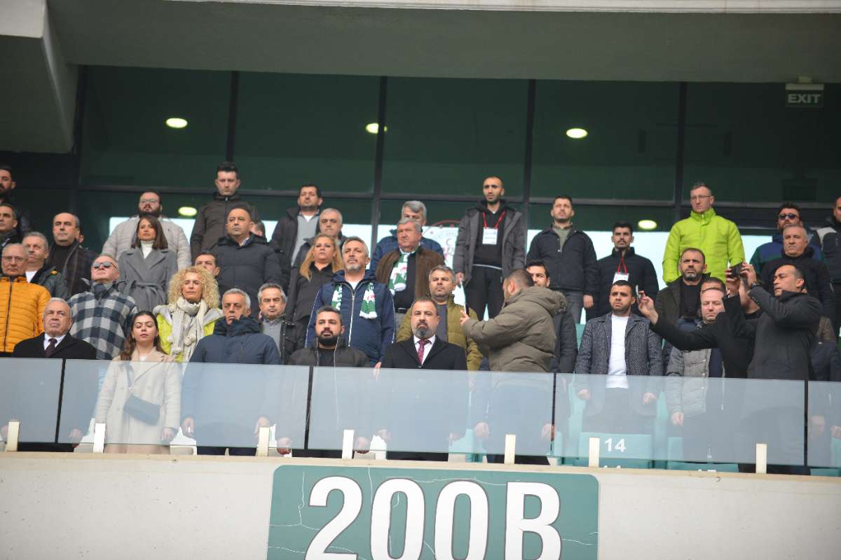 (FOTO GALERİ) Bursaspor-Anadolu Üniversitesi Taraftar Fotoğrafları
