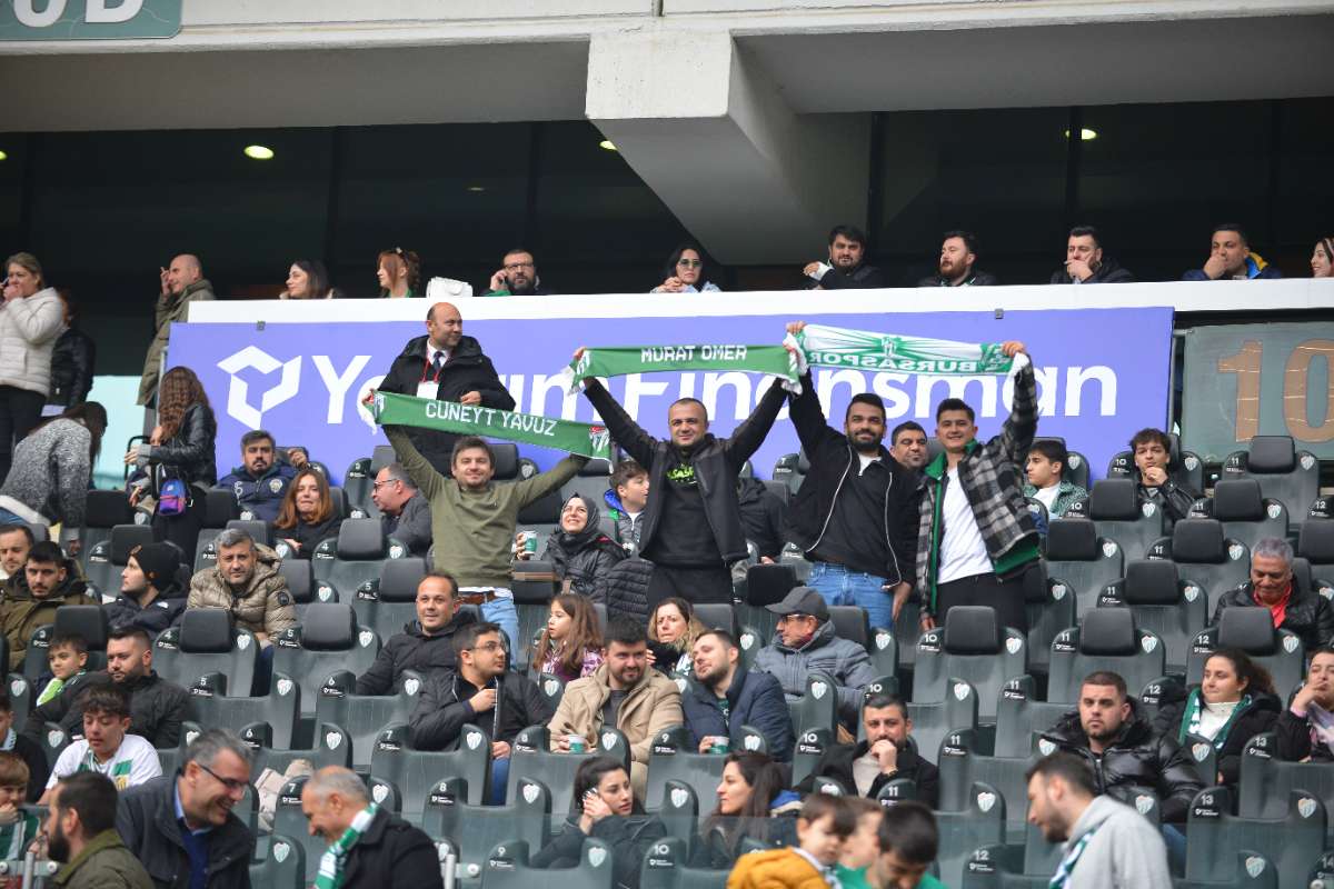 (FOTO GALERİ) Bursaspor-Anadolu Üniversitesi Taraftar Fotoğrafları