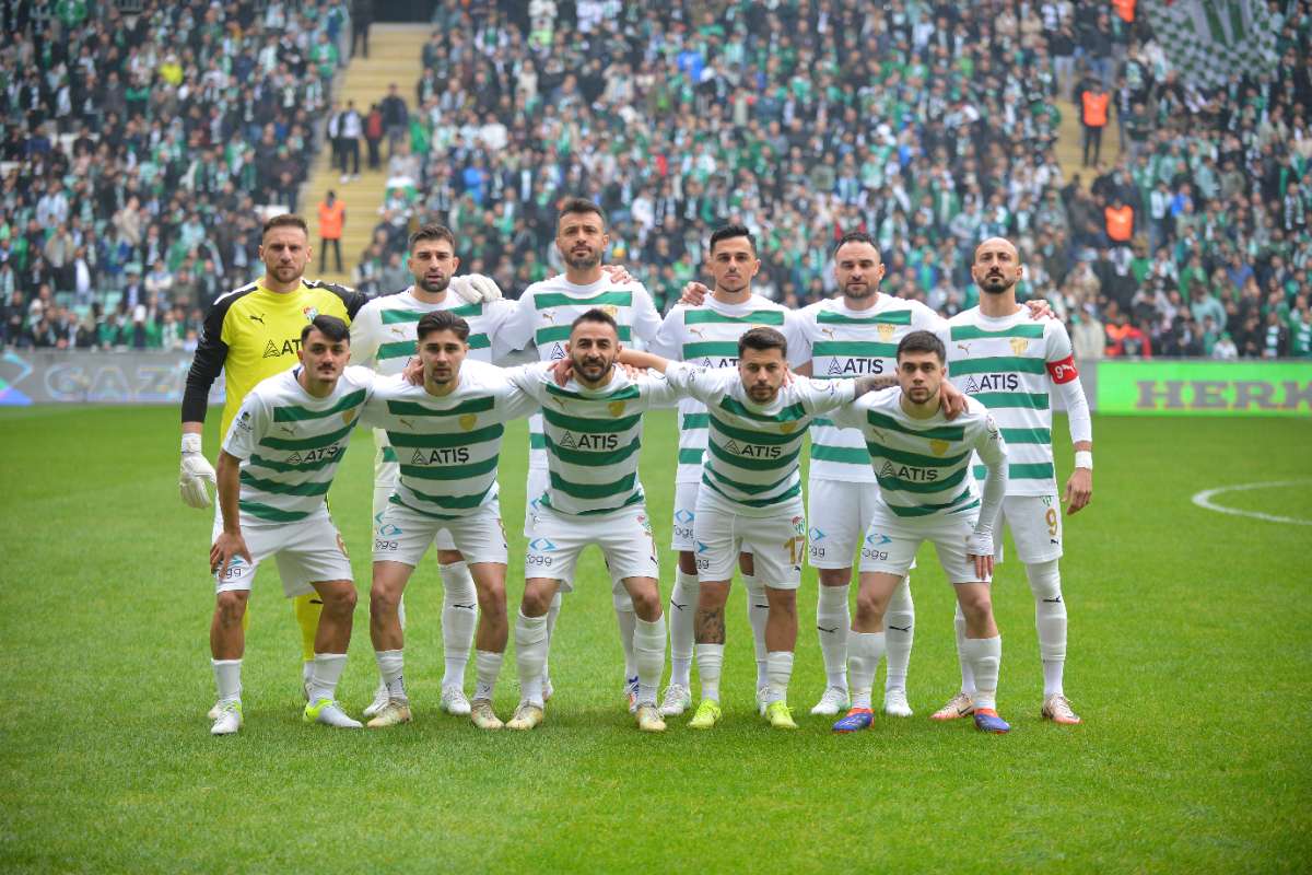 (FOTO GALERİ) Bursaspor-Anadolu Üniversitesi Taraftar Fotoğrafları