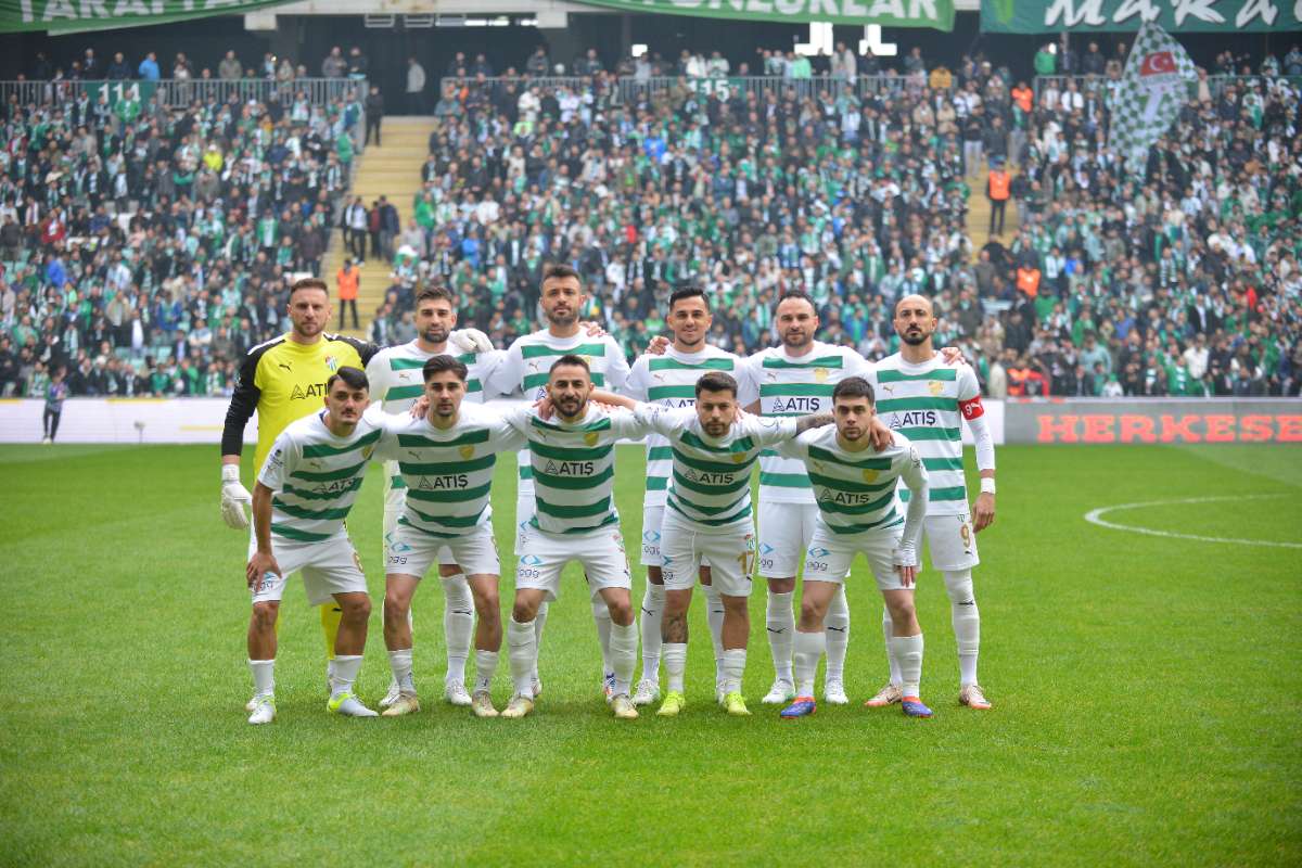 (FOTO GALERİ) Bursaspor-Anadolu Üniversitesi Taraftar Fotoğrafları