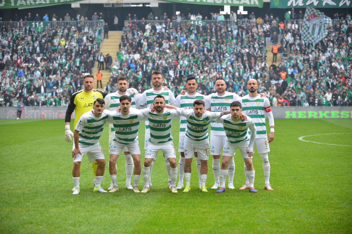 (FOTO GALERİ) Bursaspor-Anadolu Üniversitesi Taraftar Fotoğrafları