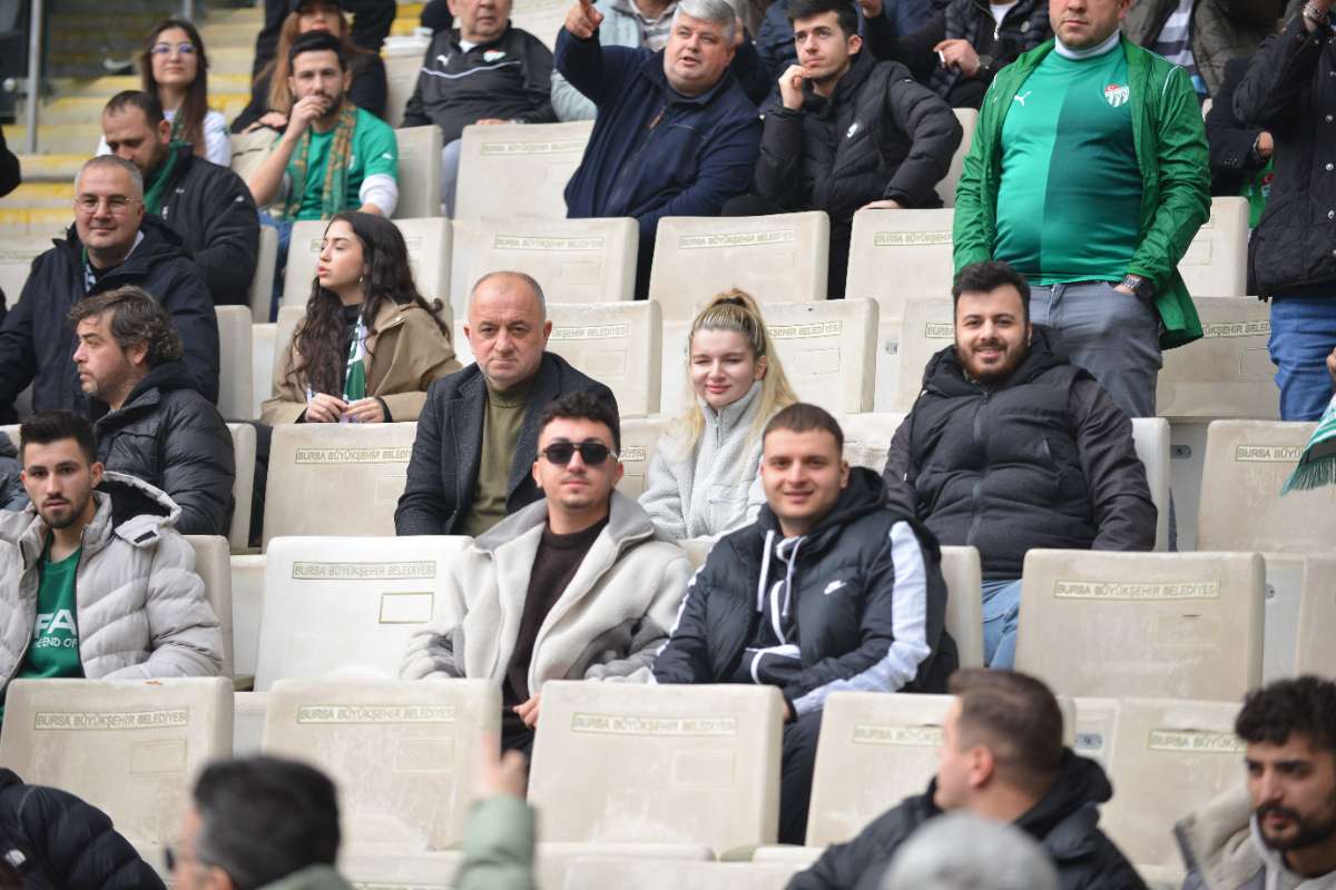 (FOTO GALERİ) Bursaspor-Anadolu Üniversitesi Taraftar Fotoğrafları