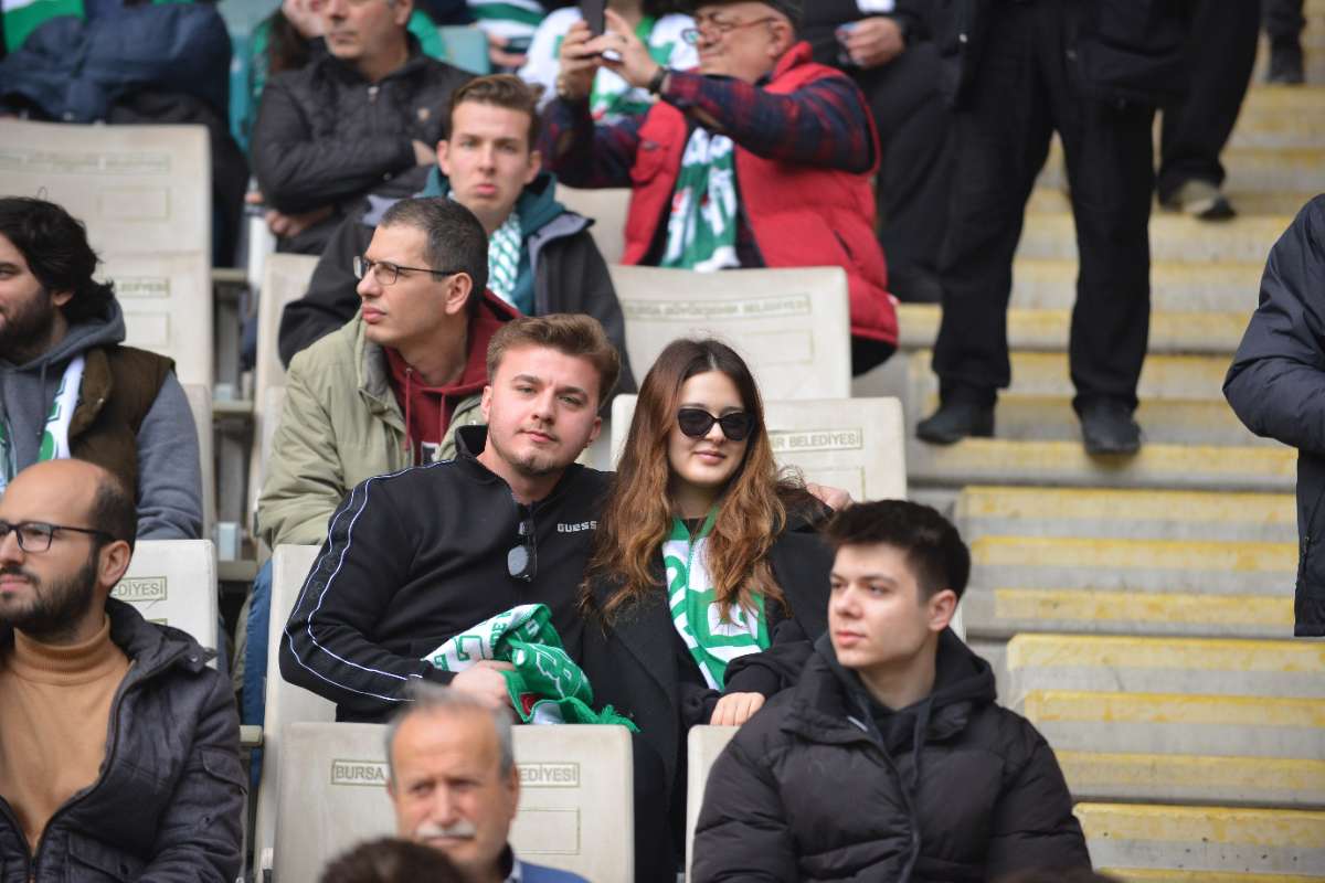 (FOTO GALERİ) Bursaspor-Anadolu Üniversitesi Taraftar Fotoğrafları